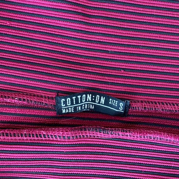 Red ribbed pencil skirt - Picture 3 of 4